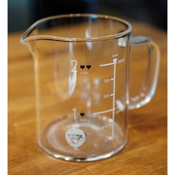 珈堂KADOU 撲克小黑心款 量杯式 全玻璃 手沖 耐熱 咖啡壺 下壺 300/600ml《vvcafe 購物商城》